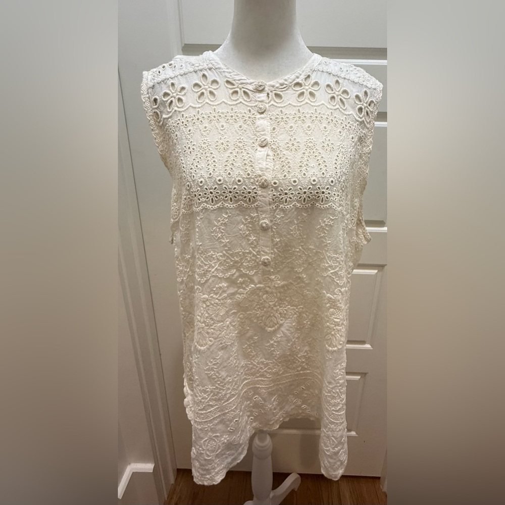 Johnny Was. Ivory Eyelet & Embroidered Sleeveless Tunic. Size XL.